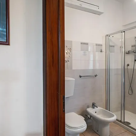 Casa Rosmarino * Cisano sul Neva
