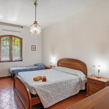 Casa Rosmarino Cisano sul Neva