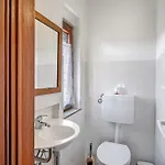 Villa Casa Rosmarino Cisano sul Neva