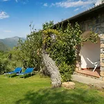Casa Rosmarino * Cisano sul Neva