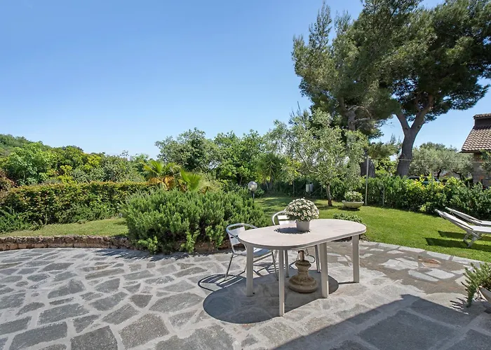 Casa Rosmarino Villa Cisano sul Neva